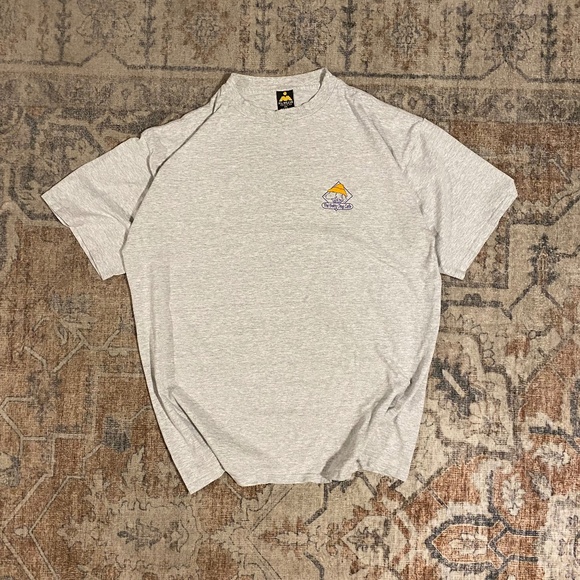 XXL The Salty Dog Cafe graphic tee - Picture 1 of 3